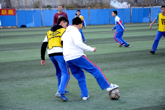 布克32分太阳送篮网5连败 活塞擒老鹰升至前六