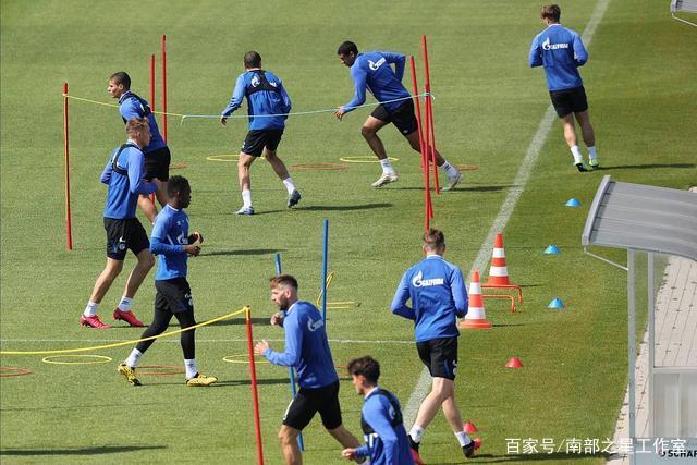 迪马利亚18分钟上演帽子戏法：加油本菲卡！